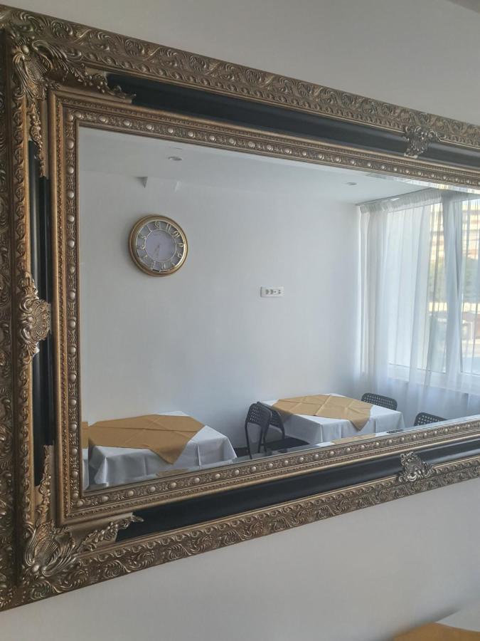 B Gold Luxury Rooms B&B 스플리트 외부 사진